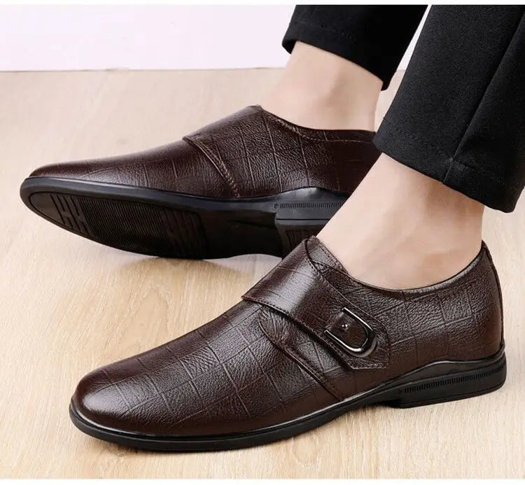 Social Shoe for Men Black Breathable In Summer Brown Dress Shoes Man Clothing High Quality Fashion 2024 Style Leather Casual 39
